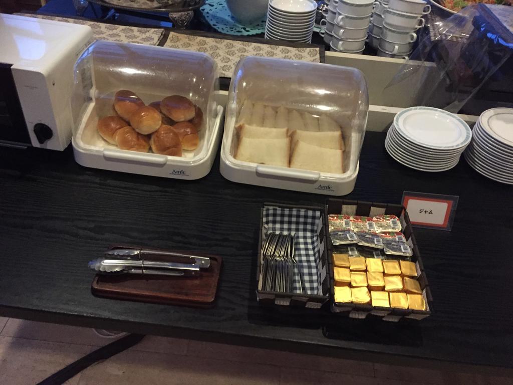 Hotel Crown Hills Kofu Bagian luar foto
