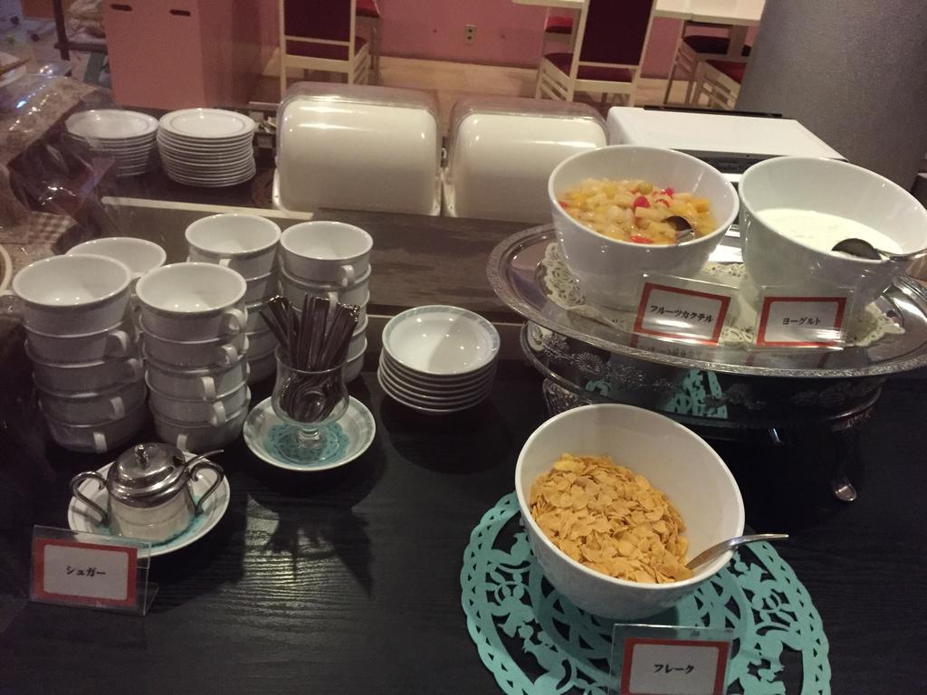 Hotel Crown Hills Kofu Bagian luar foto