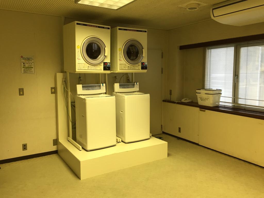 Hotel Crown Hills Kofu Bagian luar foto